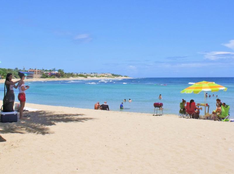puerto rico vacation rental apartment, beach houses, beach villas, condos, hotel